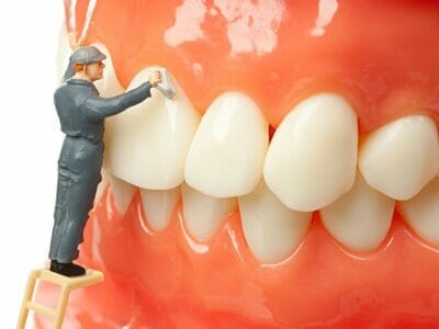 Cleaning your “plastic beauty” : Patient checklist for cleaning dental prosthesis