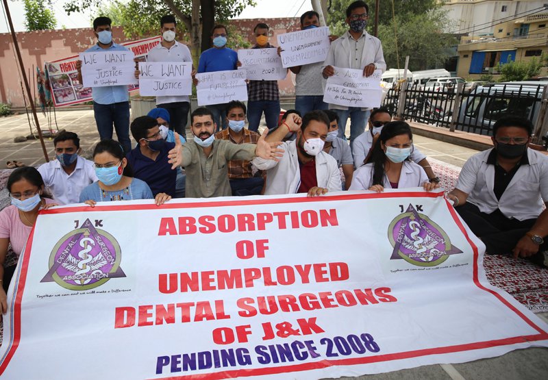 Politics And Dentistry : The Agitation Of Unemployed Dentists